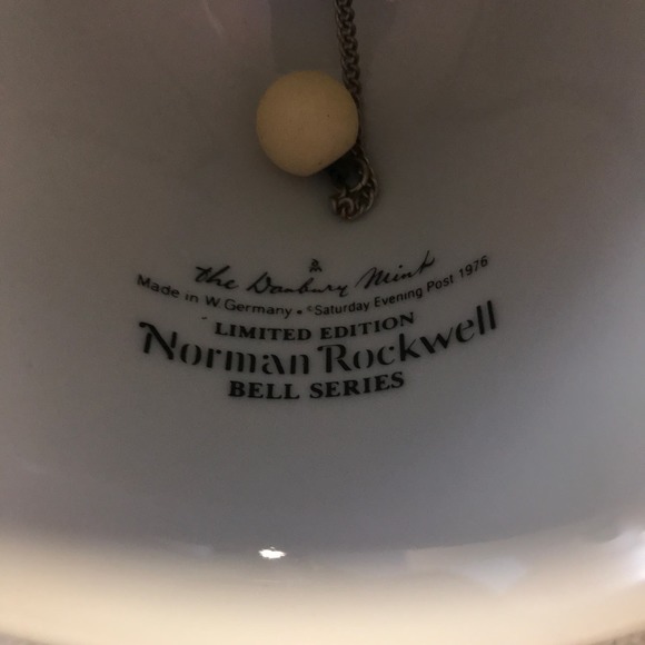 Vintage West Germany 1976 Danbury Mint Norman Rockwell Bell "The Discov… - Picture 4 of 6